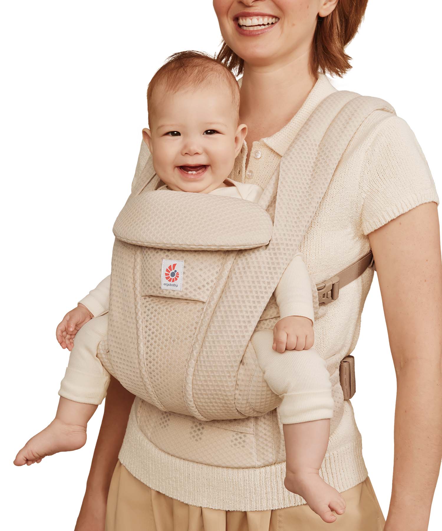 エルゴベビーの抱っこひもを使用する親子
