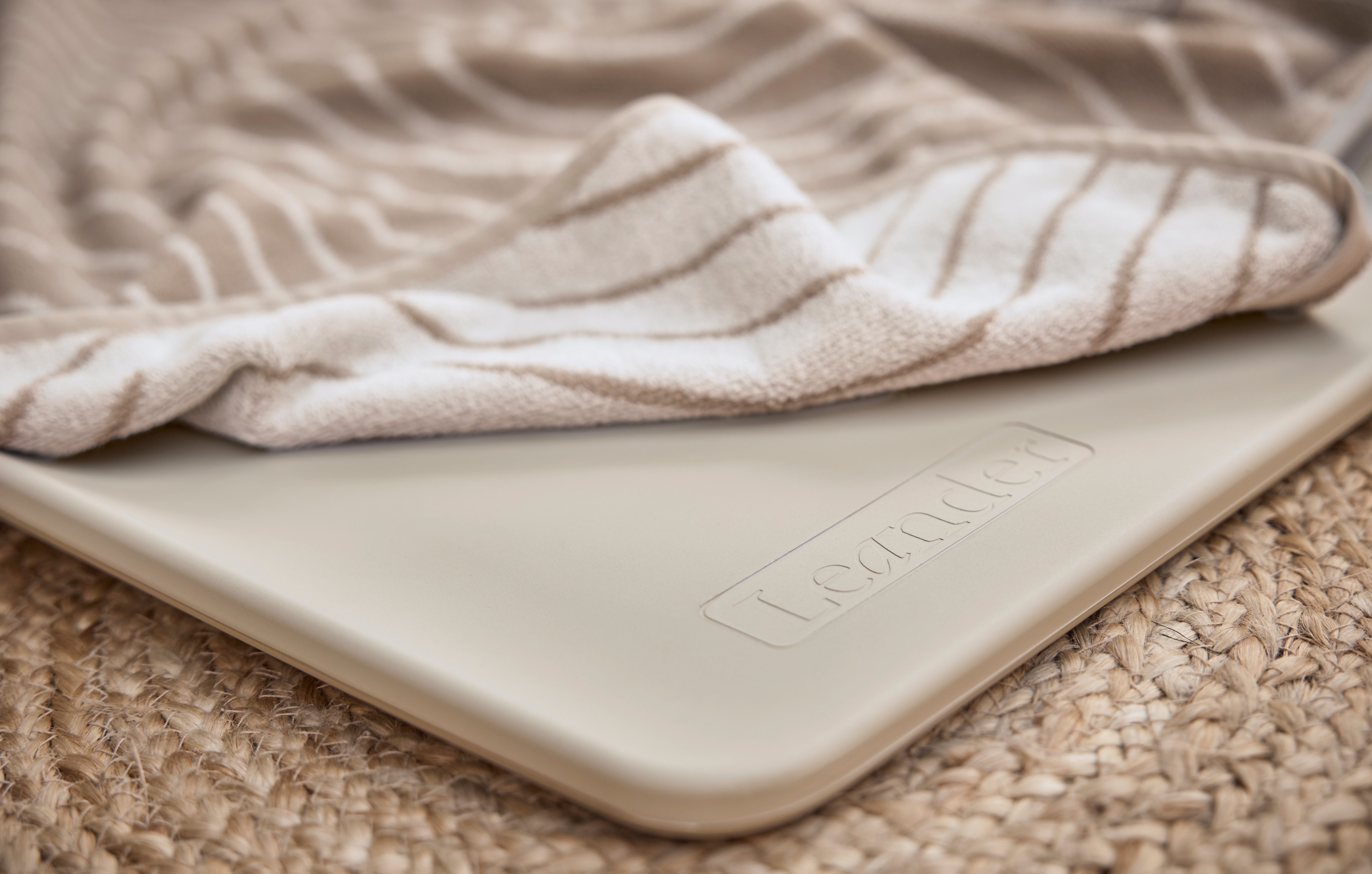 Leander Matty - ロゴ詳細